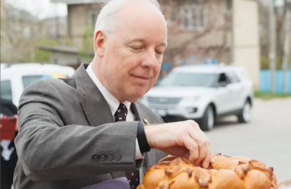 Mesajul de rămas bun al Ambasadorului SUA la Chișinău, Kent Logsdon: „A devenit a doua noastră casă” - VIDEO Mesajul de rămas bun al Ambasadorului SUA la Chișinău, Kent Logsdon: „A devenit a doua noastră casă” - VIDEO