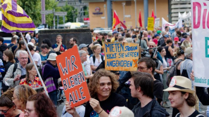 Mii de oameni au protestat la Berlin împotriva chiriilor mari şi a evacuărilor Mii de oameni au protestat la Berlin împotriva chiriilor mari şi a evacuărilor