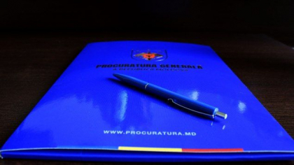 Patru medici de la Spitalul „Gheorghe Paladi” învinuiți de moartea unui bebeluș au fost trimiși în judecată Patru medici de la Spitalul „Gheorghe Paladi” învinuiți de moartea unui bebeluș au fost trimiși în judecată