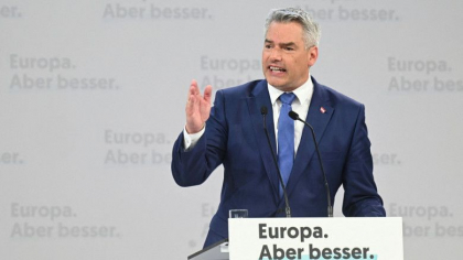 Nehammer promite o înăsprire a luptei împotriva imigrației, după victoria extremei drepte la europarlamentarele din Austria