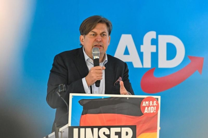 După succesul de la europarlamentare, extremiștii germani din AfD dau afară un deputat toxic și vor înapoi în alianța cu Le Pen
După succesul de la europarlamentare, extremiștii germani din AfD dau afară un deputat toxic și vor înapoi în alianța cu Le Pen