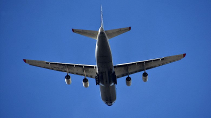 Ce spune fondatorul companiei aeriene, după ce un avion cu moldoveni a aterizat de urgență la București în urma unei alerte cu bombă