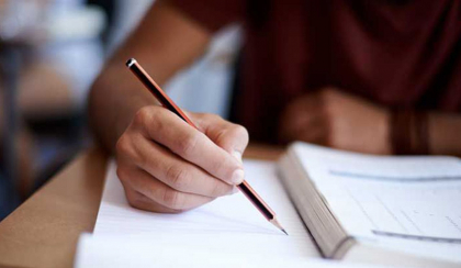 Comisia de Examene a decis inițierea unor anchete de serviciu și reevaluarea testelor în 13 școli din țară. Unde au fost înregistrate abaterile Comisia de Examene a decis inițierea unor anchete de serviciu și reevaluarea testelor în 13 școli din țară. Unde au fost înregistrate abaterile