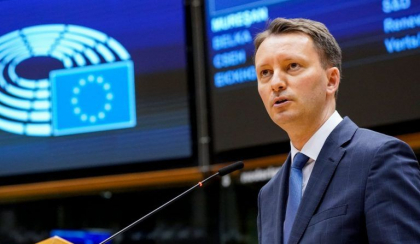 Eurodeputatul PNL Siegfried Mureşan a fost reales în funcţia de vicepreşedinte al grupului PPE din Parlamentul European Eurodeputatul PNL Siegfried Mureşan a fost reales în funcţia de vicepreşedinte al grupului PPE din Parlamentul European