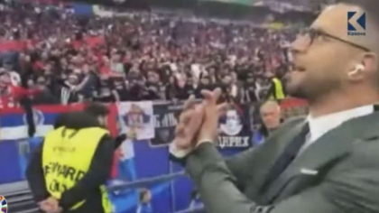 EURO 2024: Un jurnalist a rămas fără acreditare după ce i-a provocat pe fanii sârbi imitând vulturul albanez