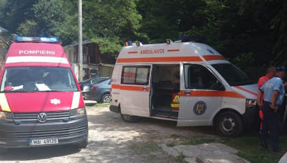 Un cuplu de moldoveni a ajuns la spital, după ce a fost atacat de un urs, în România - FOTO