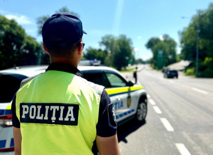 Filtre pe toate drumurile din Republica Moldova: Darea de mită - printre încălcările depistate Filtre pe toate drumurile din Republica Moldova: Darea de mită - printre încălcările depistate
