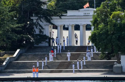 Ucraina spune că a distrus centrul rus de comunicaţii spaţiale din Crimeea Ucraina spune că a distrus centrul rus de comunicaţii spaţiale din Crimeea