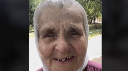 Un soldat ucrainean nu-și poate stăpâni lacrimile când o bătrână dintr-un oraș bombardat refuză să fie evacuată. „Nu plec nicăieri” - VIDEO Un soldat ucrainean nu-și poate stăpâni lacrimile când o bătrână dintr-un oraș bombardat refuză să fie evacuată. „Nu plec nicăieri” - VIDEO