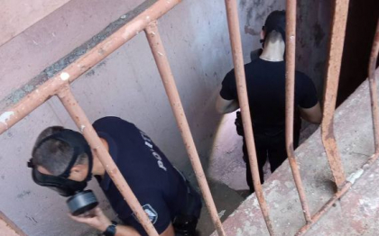Caz șocant în capitală. Un picior de om - găsit în subsolul unui bloc de locuit. Ce spune poliția - FOTO/VIDEO Caz șocant în capitală. Un picior de om - găsit în subsolul unui bloc de locuit. Ce spune poliția - FOTO/VIDEO