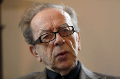 Scriitorul albanez Ismail Kadare a murit luni, la 88 de ani Scriitorul albanez Ismail Kadare a murit luni, la 88 de ani
