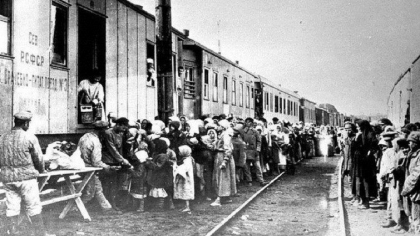 Un minut de reculegere în Parlament la 75 de ani de la deportările victimelor staliniste în Siberia. Vor fi organizate expoziții Un minut de reculegere în Parlament la 75 de ani de la deportările victimelor staliniste în Siberia. Vor fi organizate expoziții