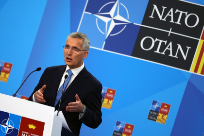 Secretarul general al NATO speră că Ucraina va putea adera la alianţă în următorii zece ani