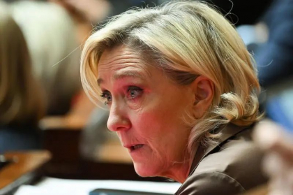 Marine Le Pen îl critică pe Mbappé: „Francezii s-au săturat să li se dea lecţii de morală” Marine Le Pen îl critică pe Mbappé: „Francezii s-au săturat să li se dea lecţii de morală”