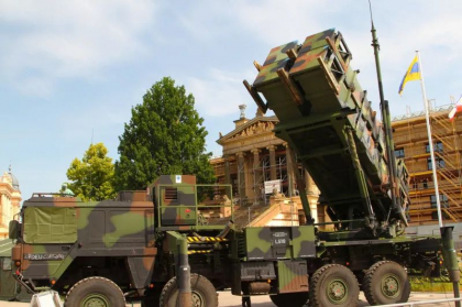 LIVETEXT Război în Ucraina, ziua 865: Rusia afirmă că a distrus două sisteme Patriot după un atac cu rachete balistice. Zelenski anunță elaborarea unei noi strategii navale LIVETEXT Război în Ucraina, ziua 865: Rusia afirmă că a distrus două sisteme Patriot după un atac cu rachete balistice. Zelenski anunță elaborarea unei noi strategii navale