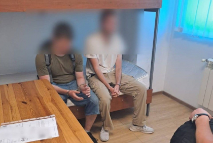 „Terorist”, arestat pe aeroportul din Chișinău. Tânărul de 20 de ani era dat în căutare internațională - VIDEO „Terorist”, arestat pe aeroportul din Chișinău. Tânărul de 20 de ani era dat în căutare internațională - VIDEO