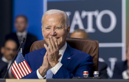 Biden promite noi măsuri pentru apărarea aeriană a Ucrainei pentru ”a ajuta la protejarea oraşelor şi civililor de loviturile ruseşti”
