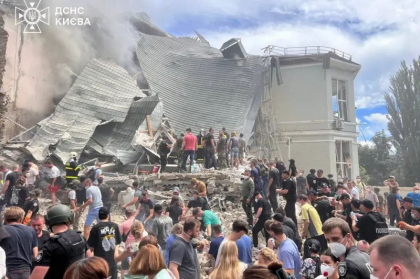O anchetă Bellingcat a concluzionat că spitalul din Kiev a fost lovit de o rachetă rusească Kh-101. Moscova acuză o rachetă americană O anchetă Bellingcat a concluzionat că spitalul din Kiev a fost lovit de o rachetă rusească Kh-101. Moscova acuză o rachetă americană