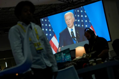 Biden, gafă de la prima întrebare: a confundat numele lui Harris cu cel al lui Trump. Apelurile de a pune capăt campaniei sale cresc
