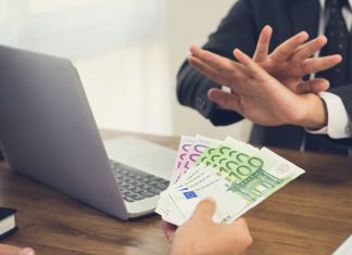 Amenzi de peste 37 de mii de lei pentru alegătorii care vor accepta bani sau bunuri, în timpul campaniilor electorale Amenzi de peste 37 de mii de lei pentru alegătorii care vor accepta bani sau bunuri, în timpul campaniilor electorale