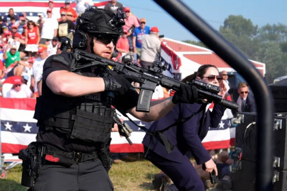 A fost atacul asupra lui Trump o deficiență de securitate? Ce au spus martorii oculari și de ce s-au declarat surprinși cei de la FBI A fost atacul asupra lui Trump o deficiență de securitate? Ce au spus martorii oculari și de ce s-au declarat surprinși cei de la FBI