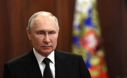 Putin a promulgat o lege care interzice parlamentarilor să părăsească Rusia fără permisiune Putin a promulgat o lege care interzice parlamentarilor să părăsească Rusia fără permisiune