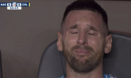 Dramatic! Messi a părăsit terenul în lacrimi, iar Argentina a câștigat Copa America 2024 în prelungiri
Dramatic! Messi a părăsit terenul în lacrimi, iar Argentina a câștigat Copa America 2024 în prelungiri