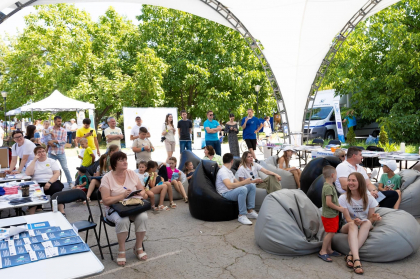 Caravana Drepturilor Omului s-a desfășurat la Ungheni. Avocatul Poporului și Avocatul Poporului pentru Drepturile Copilului - prezenți la eveniment Caravana Drepturilor Omului s-a desfășurat la Ungheni. Avocatul Poporului și Avocatul Poporului pentru Drepturile Copilului - prezenți la eveniment