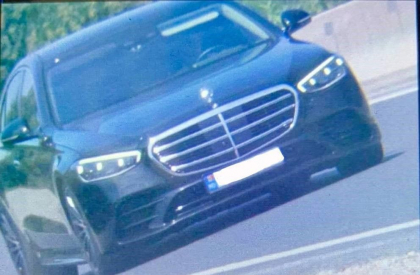 Un șofer ar putea rămâne fără permis, după ce a zburat cu aproape 200 kilometri pe oră, în apropiere de Cojușna - FOTO Un șofer ar putea rămâne fără permis, după ce a zburat cu aproape 200 kilometri pe oră, în apropiere de Cojușna - FOTO