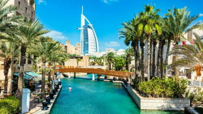 Aer irespirabil. În Dubai, temperatura resimțită de oameni din cauza caniculei este de 62 de grade Celsius Aer irespirabil. În Dubai, temperatura resimțită de oameni din cauza caniculei este de 62 de grade Celsius