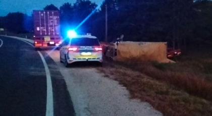 Accident tragic la Ungheni. Un bărbat a decedat, după ce a pierdut controlul asupra volanului și a ajuns într-un șanț. IGSU: „A fost nevoie de intervenția echipelor de descarcerare” - FOTO