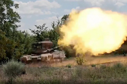 Armata rusă anunță că avansează în estul Ucrainei și că a mai cucerit două localități, din Luhansk și Harkov. Unul dintre sate are mai puțin de 20 de locuitori Armata rusă anunță că avansează în estul Ucrainei și că a mai cucerit două localități, din Luhansk și Harkov. Unul dintre sate are mai puțin de 20 de locuitori