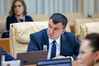 Petru Rotaru, după ce premierul a anunțat că pleacă din funcția de ministru al Finanțelor: „Toate începuturile au și un sfârșit.” Ce spune despre nominalizarea sa în funcția de viceguvernator al BNM Petru Rotaru, după ce premierul a anunțat că pleacă din funcția de ministru al Finanțelor: „Toate începuturile au și un sfârșit.” Ce spune despre nominalizarea sa în funcția de viceguvernator al BNM