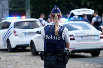 7 persoane reținute în Belgia, suspectate că pregăteau „un atac terorist”
7 persoane reținute în Belgia, suspectate că pregăteau „un atac terorist”