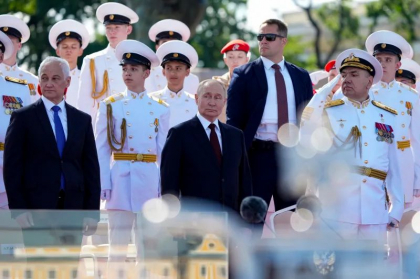 Vladimir Putin a avertizat SUA că urmează o criză a rachetelor ca pe timpul Războiului Rece. Paralela făcută cu desfășurarea de rachete Pershing II
Vladimir Putin a avertizat SUA că urmează o criză a rachetelor ca pe timpul Războiului Rece. Paralela făcută cu desfășurarea de rachete Pershing II