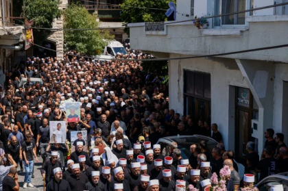 Israelul pregătește noi atacuri asupra Hezbollah-ului din Liban, dar spune că vrea să evite „un război total”: „Nu ar fi în interesul nostru în acest moment” Israelul pregătește noi atacuri asupra Hezbollah-ului din Liban, dar spune că vrea să evite „un război total”: „Nu ar fi în interesul nostru în acest moment”