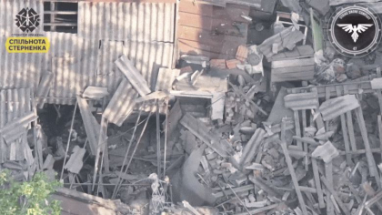 Dronă vs. om: Imagini dramatice cu soldați ruși vânați sistematic de dronele kamikaze ucrainene - VIDEO Dronă vs. om: Imagini dramatice cu soldați ruși vânați sistematic de dronele kamikaze ucrainene - VIDEO