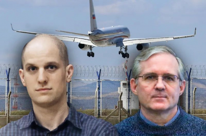 Cel mai mare schimb de deținuți între Rusia și Occident de după Războiul Rece. Casa Albă publică lista: Evan Gershkovich, Paul Whelan, Vladimir Kara-Murza, Ilia Iașin, Oleg Orlov, Alsu Kurmasheva – printre cei eliberați Cel mai mare schimb de deținuți între Rusia și Occident de după Războiul Rece. Casa Albă publică lista: Evan Gershkovich, Paul Whelan, Vladimir Kara-Murza, Ilia Iașin, Oleg Orlov, Alsu Kurmasheva – printre cei eliberați