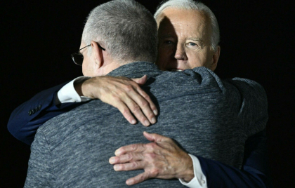 Deţinuţii americani eliberaţi de Rusia au ajuns în SUA. Joe Biden şi Kamala Harris i-au întâmpinat la aeroport - GALERIE FOTO Deţinuţii americani eliberaţi de Rusia au ajuns în SUA. Joe Biden şi Kamala Harris i-au întâmpinat la aeroport - GALERIE FOTO