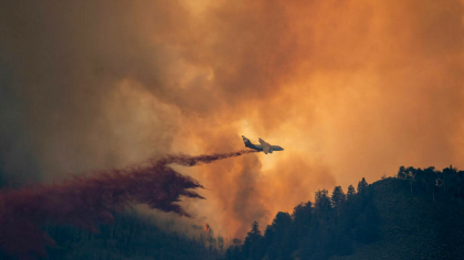 O persoană a murit într-un incendiu de vegetație din Colorado. Aproximativ 600 de hectare au fost distruse de flăcări O persoană a murit într-un incendiu de vegetație din Colorado. Aproximativ 600 de hectare au fost distruse de flăcări