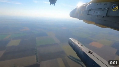 Imagini spectaculoase cu momentul în care aviația ucraineană lansează patru rachete Storm Shadow asupra unor ținte rusești din Crimeea - VIDEO
