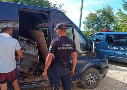 Afacerea „Fier uzat”: Doi șoferi, depistați în trafic cu 1200 kilograme de metal