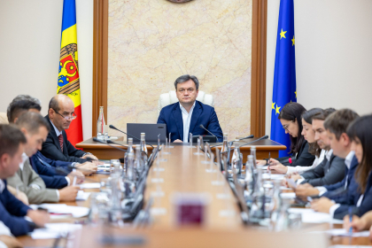Guvernul a aprobat cadrul bugetar pe termen mediu, pentru următorii trei ani
Guvernul a aprobat cadrul bugetar pe termen mediu, pentru următorii trei ani
