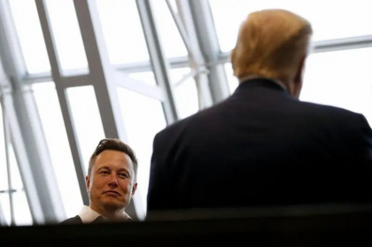 Donald Trump a anunțat că va oferi un „interviu major” cu Elon Musk. Fondatorul Tesla este unul din principalii săi susținători Donald Trump a anunțat că va oferi un „interviu major” cu Elon Musk. Fondatorul Tesla este unul din principalii săi susținători