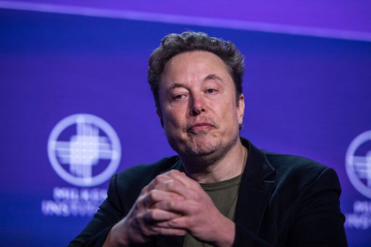 Fake news răspândit de Elon Musk: UK îi va deporta pe protestatarii de extremă dreapta în lagăre de detenție în Insulele Falkland Fake news răspândit de Elon Musk: UK îi va deporta pe protestatarii de extremă dreapta în lagăre de detenție în Insulele Falkland