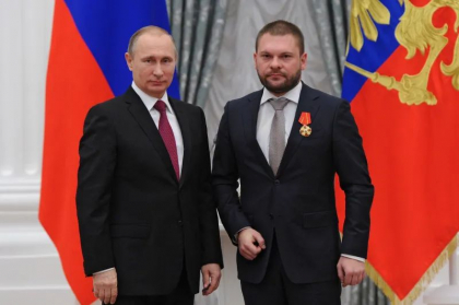 Un cunoscut propagandist rus, decorat de Putin, grav rănit de o dronă ucraineană în regiunea Kursk, anunță presa de stat Un cunoscut propagandist rus, decorat de Putin, grav rănit de o dronă ucraineană în regiunea Kursk, anunță presa de stat