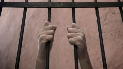 Un bărbat din Glodeni - condamnat la 15 ani de închisoare după ce și-a ucis în bătaie amicul cu care a mers la pescuit Un bărbat din Glodeni - condamnat la 15 ani de închisoare după ce și-a ucis în bătaie amicul cu care a mers la pescuit