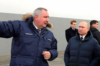 Vladimir Putin a promulgat legea care i-a înfuriat pe soldații trimiși să lupte împotriva Ucrainei. Inclusiv un aliat fidel al său a criticat-o Vladimir Putin a promulgat legea care i-a înfuriat pe soldații trimiși să lupte împotriva Ucrainei. Inclusiv un aliat fidel al său a criticat-o