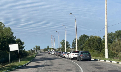 Atenție, călători. S-au format ambuteiaje la vama Leușeni-Albița, pe sensul de ieșire din țară