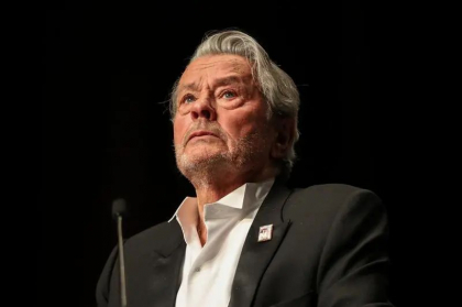 Actorul francez Alain Delon a murit. Ce vârstă avea
Actorul francez Alain Delon a murit. Ce vârstă avea